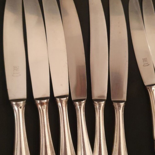 Cutlery set like new, 35 pieces