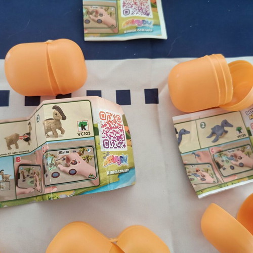 Kinder Dinosaur Egg Capsules Pack of 11 New with Paper Inserts