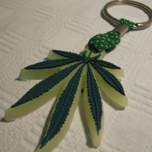 Cannabis keychain small new, plastic