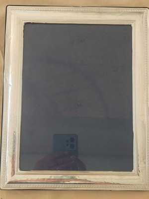 Ασημένια κορνίζα 17,5Χ23,5cm σαν καινούργιο