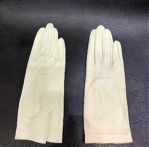 Νυφικά δερμάτινα γάντια