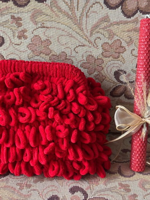 Puffy bag with gift candle red new