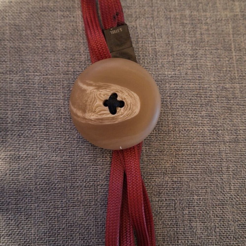 Bracelet like new with magnetic clasp red