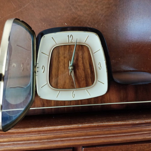 Hermle Chiming Wooden Mantel Clock vintage, like new, 1960 art deco