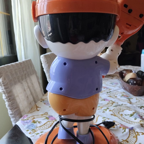 Vintage children's table lamp Horoz HL 047 tennis player used
