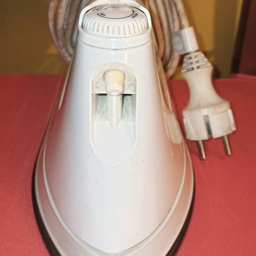 Philips electric iron used