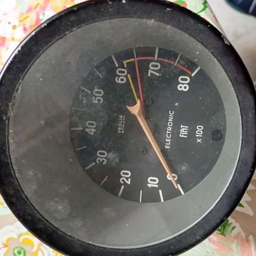Fiat 124 tachometer used