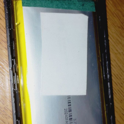 Power bank used, opened after fall, battery may work