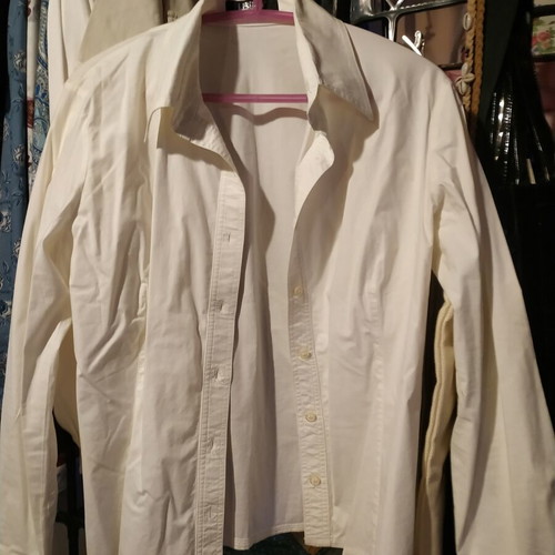 White shirt size L like new