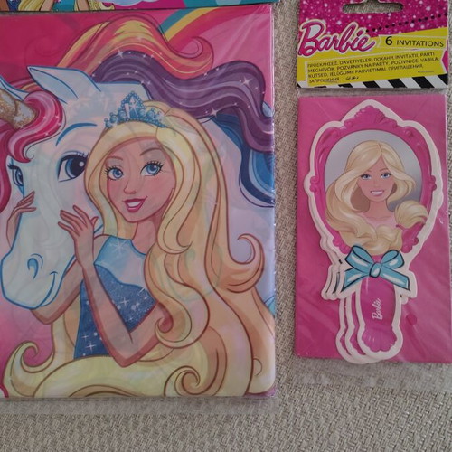 Barbie party tablecover and 6 invitations new
