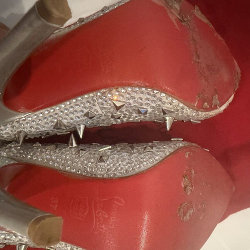 Louboutin collectible pumps size 37 like new, grey