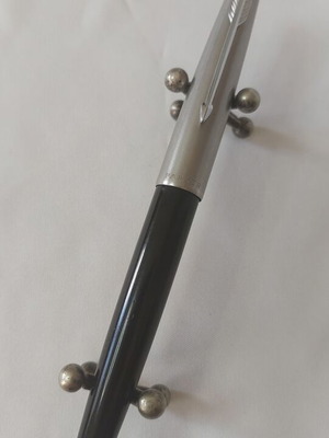 Στυλό πένα Parker 61 μαύρη με χρυσή μύτη 14k μεταχειρισμένο