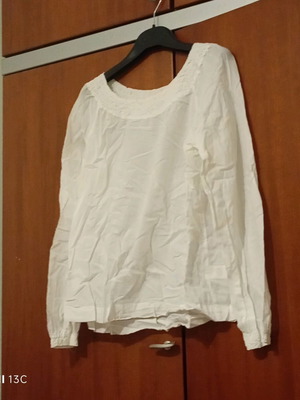 Blouse with long sleeves new with tag, white, size M