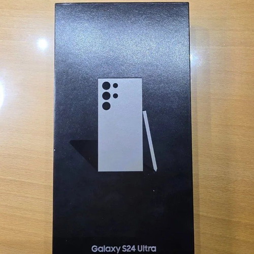 Samsung Galaxy S24 Ultra 12GB 512GB Titanium Gray smartphone