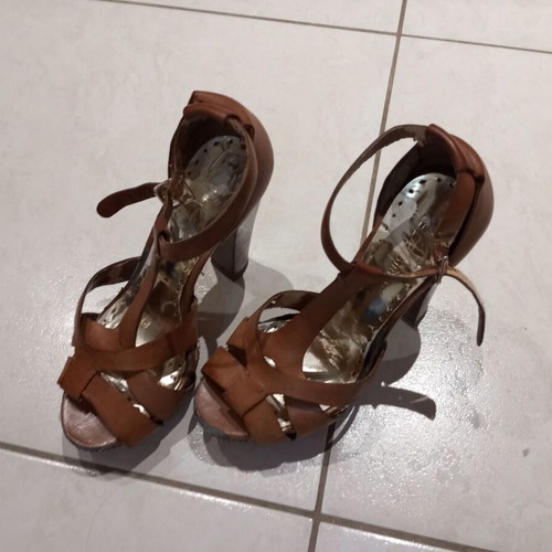 BCBG Leather High-Heeled Sandals used, size 37, beige