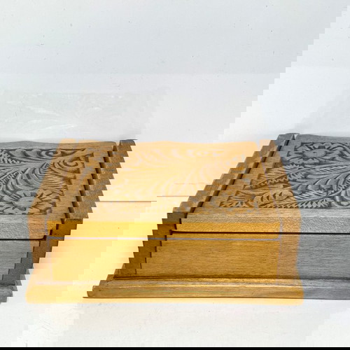 Стара дървена резбована орнаментална кутия за съхранение като нова