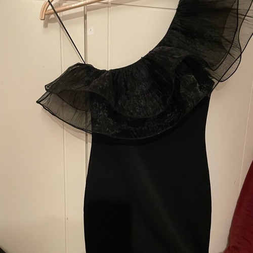 Zara black dress new with one shoulder and organza ruffle, size S