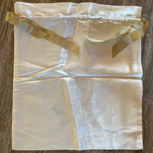 Toiletry bag and dust bag new, ecru viscose romantic style