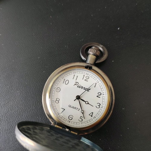 Pierrot pocket watch used with United States Navy emblem