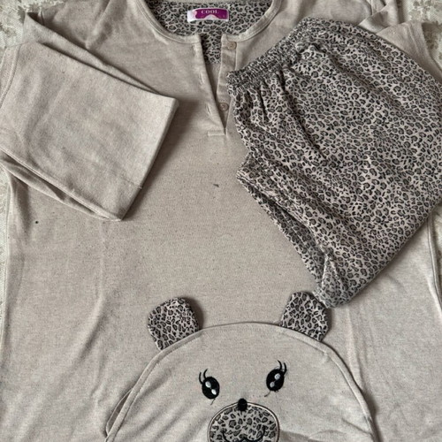 Cool pajama set like new, beige, size L