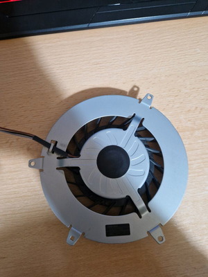 Ps3 19 blade fan NMB-MAT like new