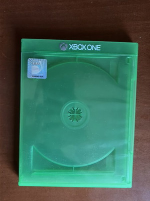 Xbox One game case like new, empty, no disc included