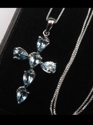 Necklace cross with blue topaz in solid 925 silver like new