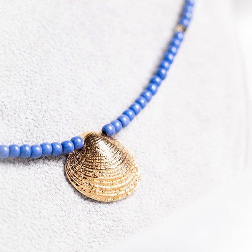 Necklace with semi-precious stone and shell, new, blue and gold