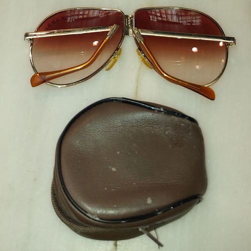 Sunglasses used, pack of 3, multicolor with marks