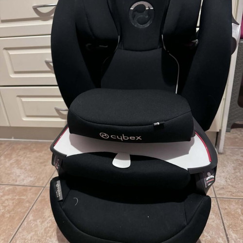 Cybex Pallas car seat like new, black, 9-18kg