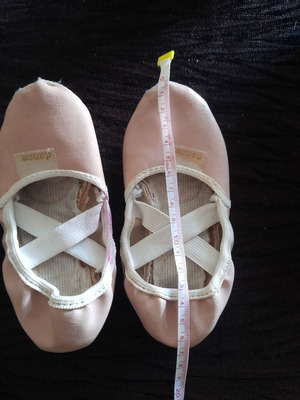 Dance shoes used, salmon color, height 17 cm