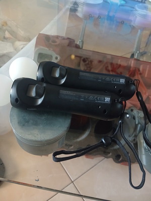 PlayStation 4 VR controllers, pair