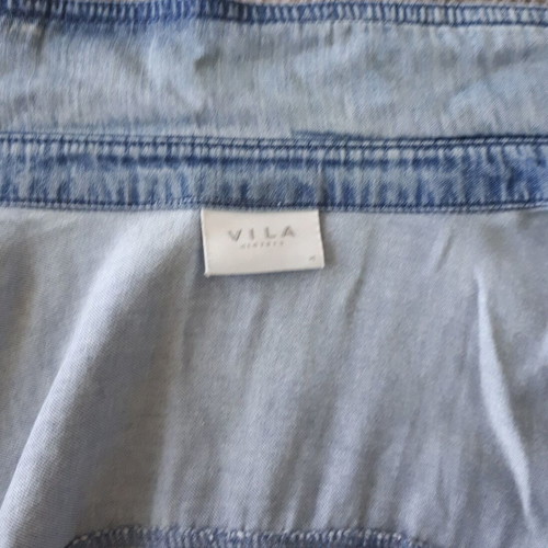 Vila women's denim shirt like new, size M, blue