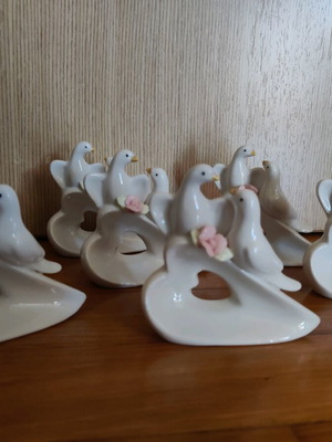 Porcelain decorative doves new, set of 7 pieces