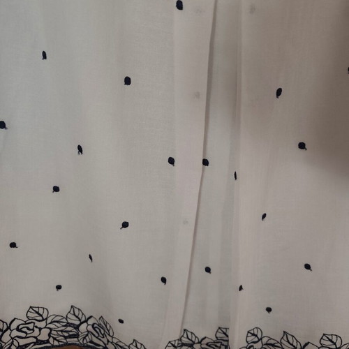 Vintage white dress with blue roses, like new, sizes L to XXL