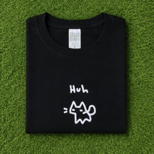 Black T-shirt with Huh Cat print, size L