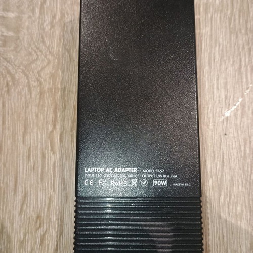 Laptop charger Powertech PT-57 90W (19V / 4.74A) for Acer like new