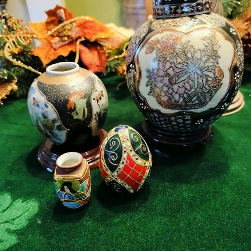 Satsuma hand-painted like new