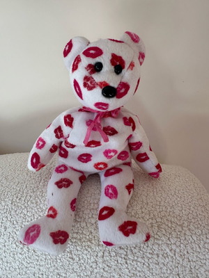 Ty Little Bear “Kissy” like new