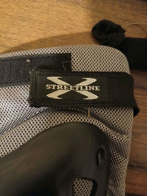 Knee pads like new for motorcycle and other uses