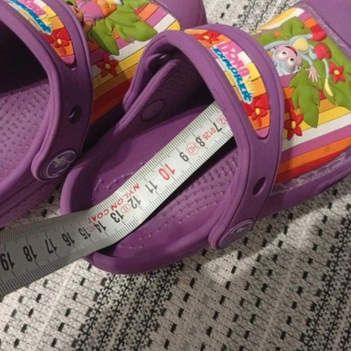 Crocs slippers size C6-7 22-24, purple