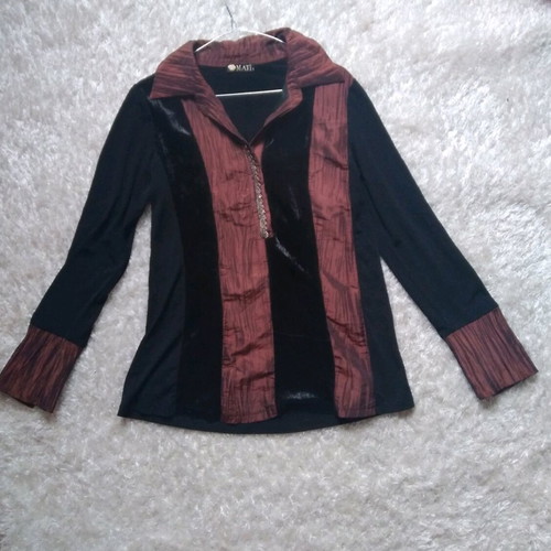 Mati women's shirt with elastic fit, size M, like new, black-brown