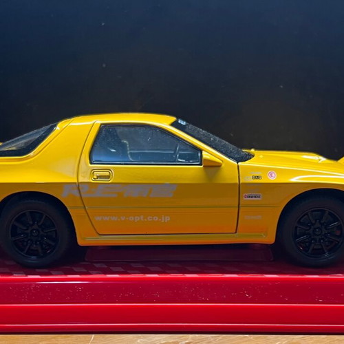 Mazda RX7 1:24 scale model car like new