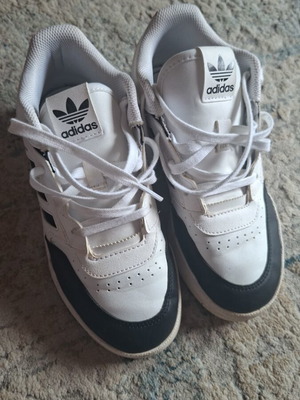 Adidas sneakers size 35 used, white