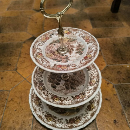 Decorative plate used in good condition
