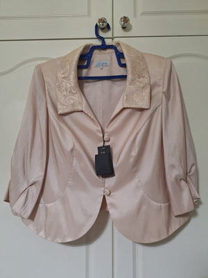 Lucifair jacket with lace collar and buttons, salmon color