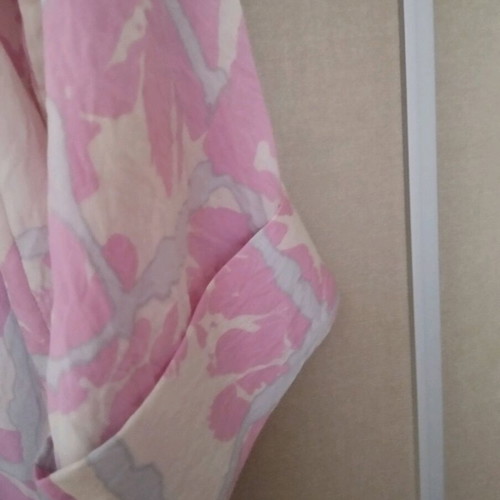 Women's shirt in relaxed fit, like new, size M