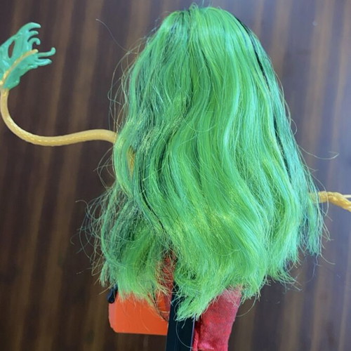 Monster High Jinafire Long doll used, New Scaremester 2013 complete outfit and stand