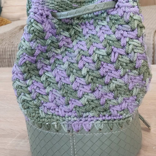 Shoulder bag pouch with leather details and chain, handmade