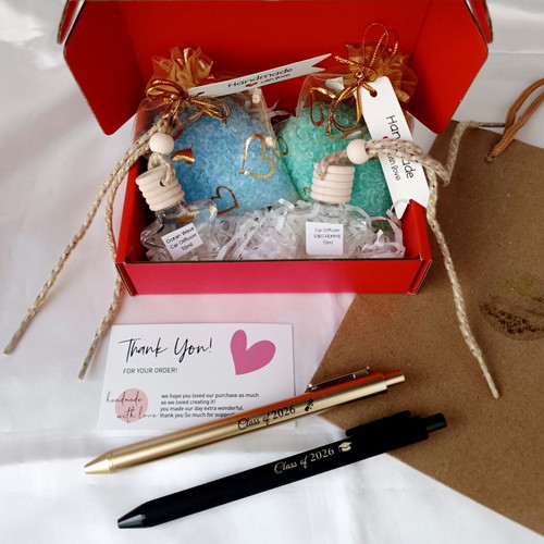 Graduation 2026 gift set with pen, aromatic pearls & car diffuser